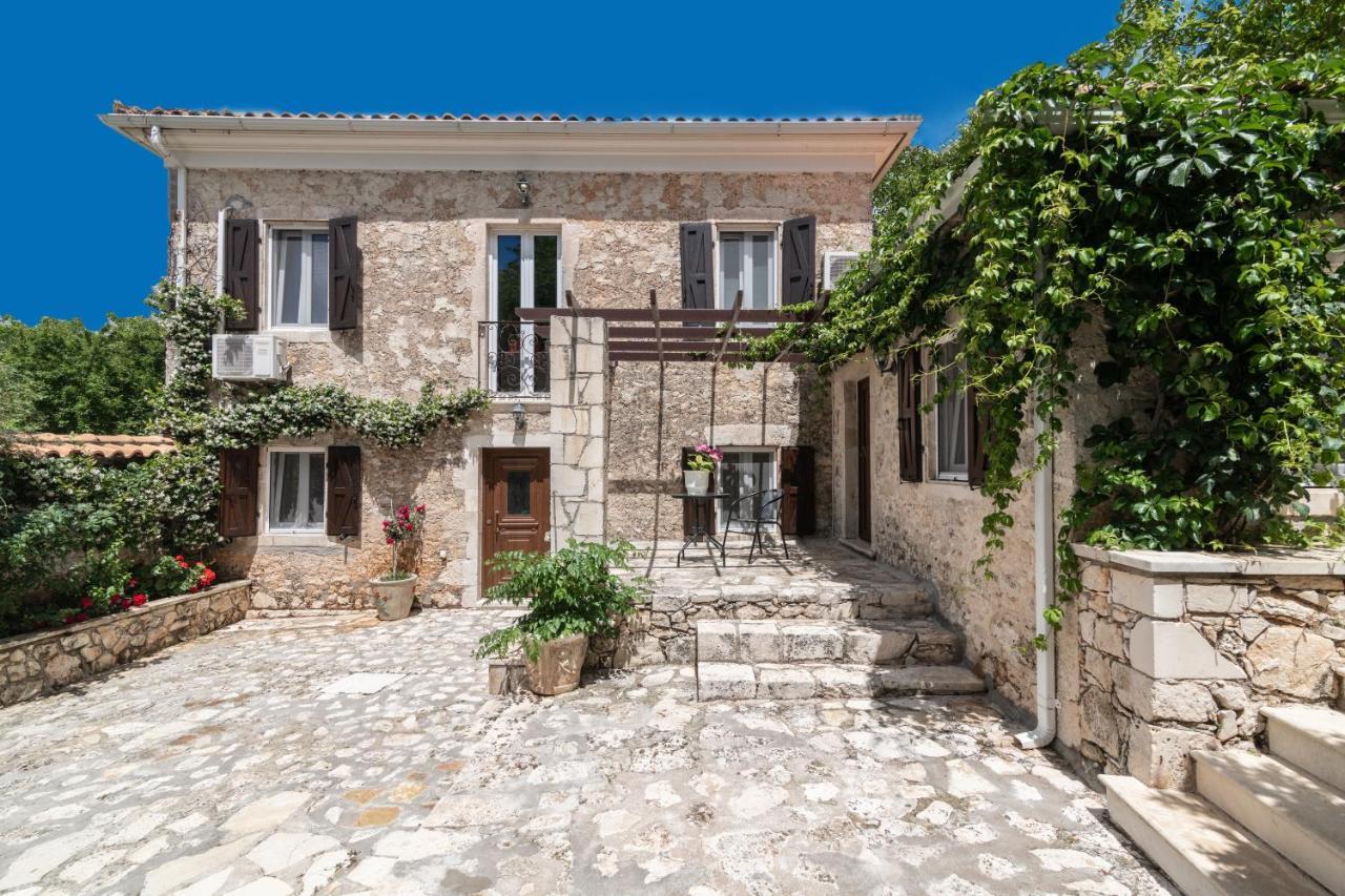 Villa Callisto- Elegant Restored Villa With Pool Yírion المظهر الخارجي الصورة