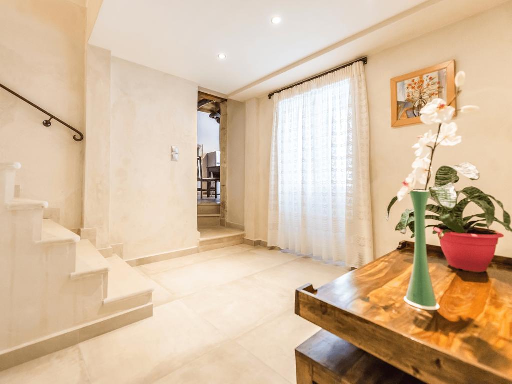 Villa Callisto- Elegant Restored Villa With Pool Yírion المظهر الخارجي الصورة